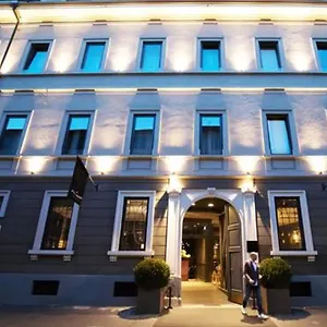 Fifty House Cellini Отель