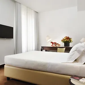 Apartment Castello Luxury, Milan